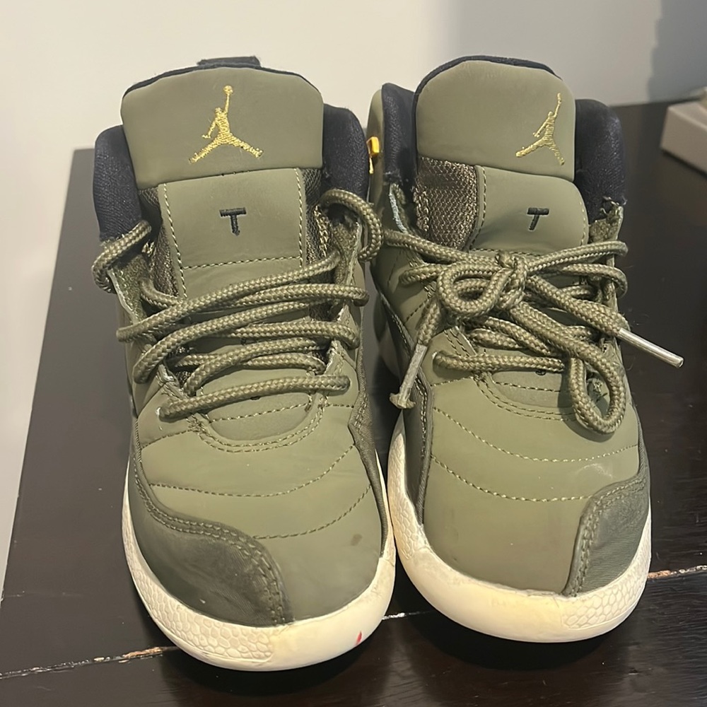 Jordan 12 Retro
Chris Paul Class Of 2003 (GS)